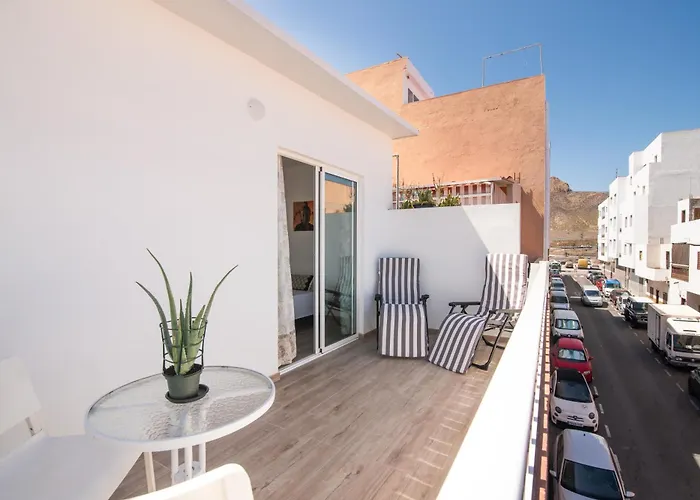 Atico Centrico Con Terraza Privada